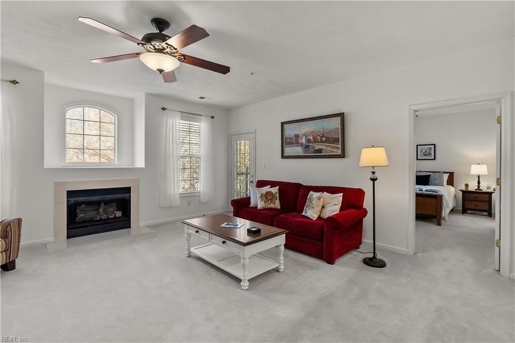 2677 Browning Dr - Photo 5 of 33