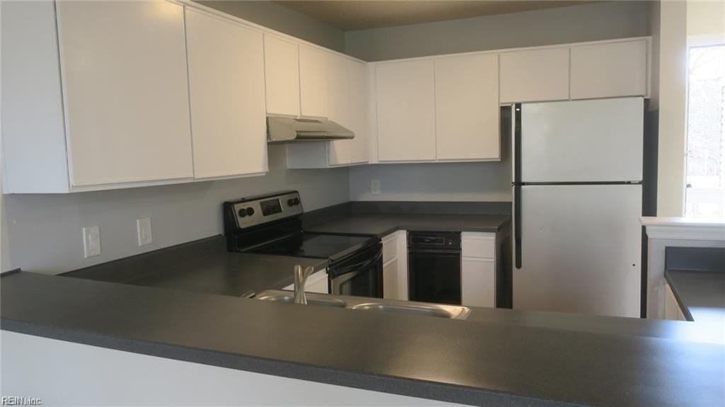 784 Windbrook Cir #201 - Photo 7 of 15