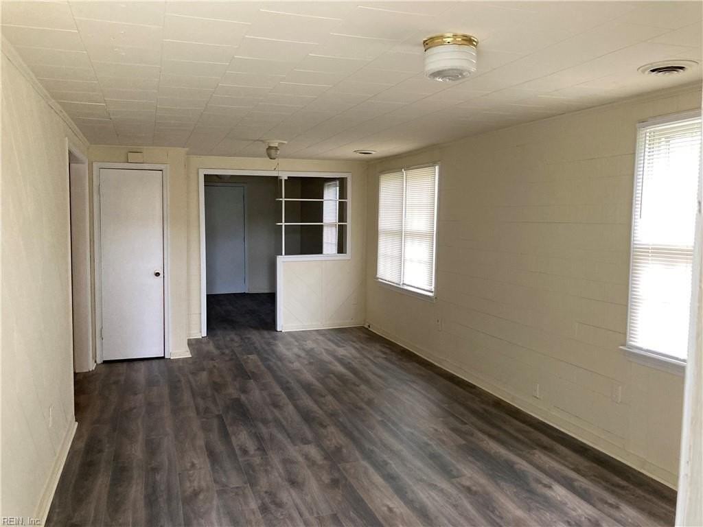 19 Bernard Ave - Photo 4 of 7