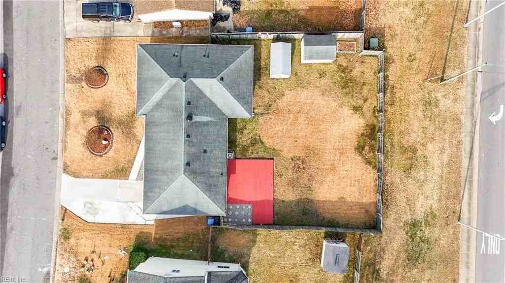 1152 Gladiola Cres - Photo 4 of 48