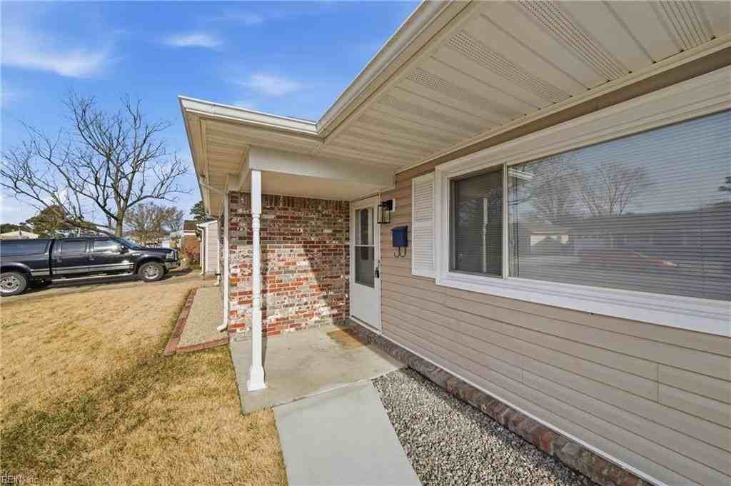 1152 Gladiola Cres - Photo 5 of 48