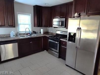 1121 Elk Ave - Photo 7 of 30