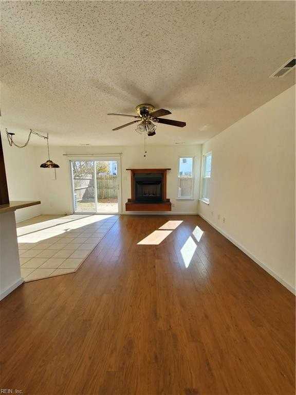 833 Quesnel Dr - Photo 2 of 18