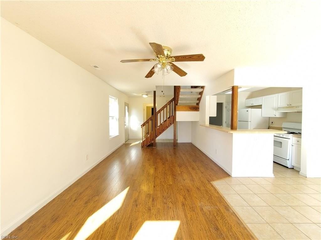 833 Quesnel Dr - Photo 4 of 18