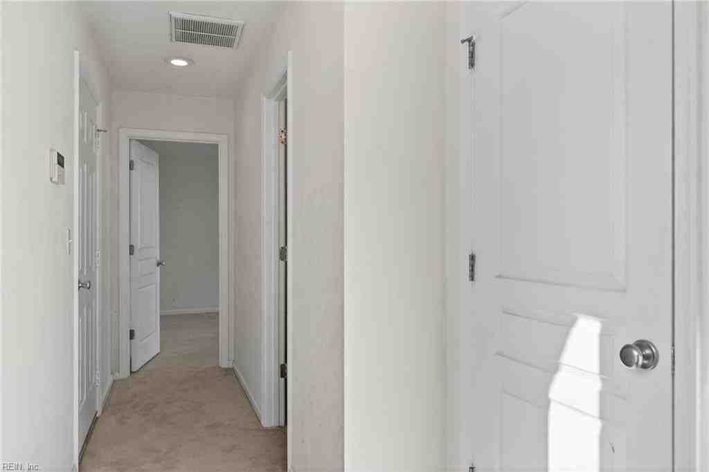 4510 Lee Ave - Photo 4 of 25