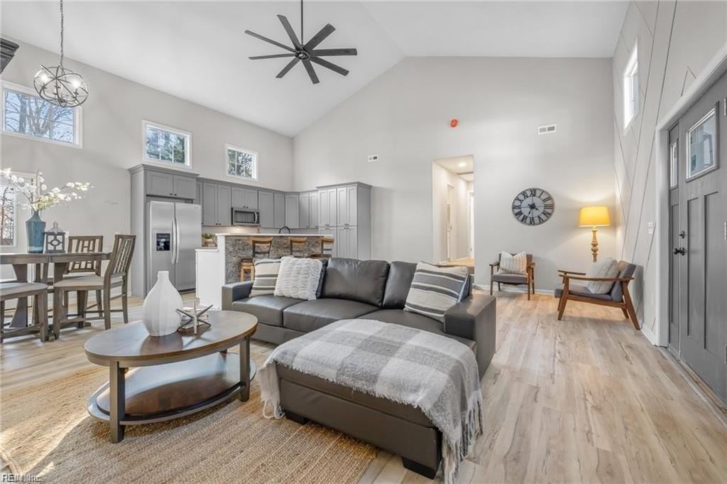 112 Dogwood Dr - Photo 6 of 25