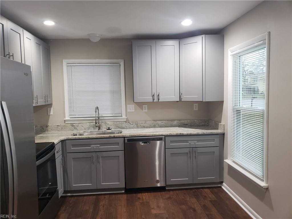 3533 Dana Ln - Photo 3 of 21