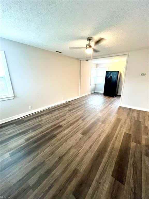 300 Naval Base Rd - Photo 6 of 32