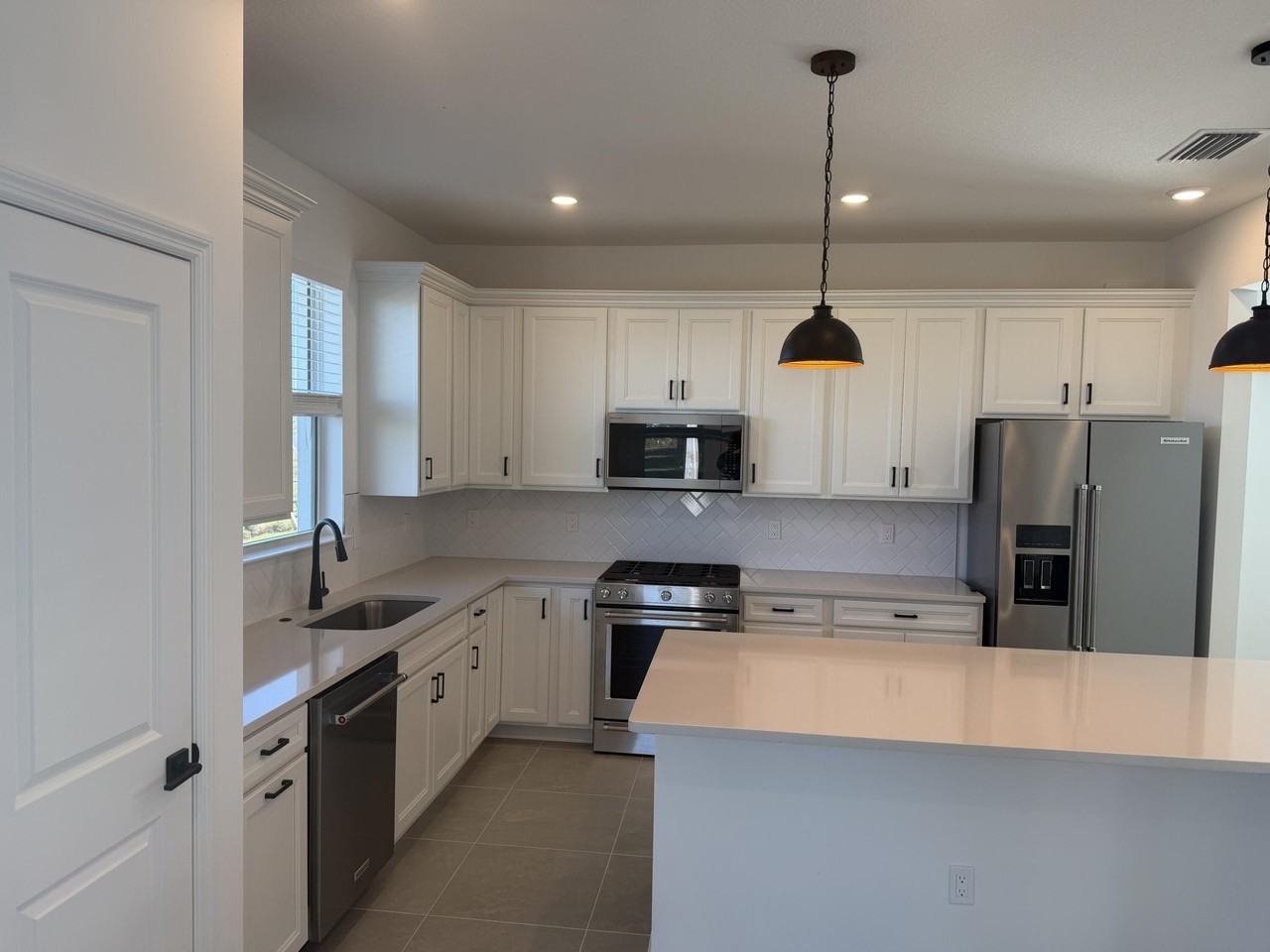 4450 Pinafore St - Photo 6 of 41