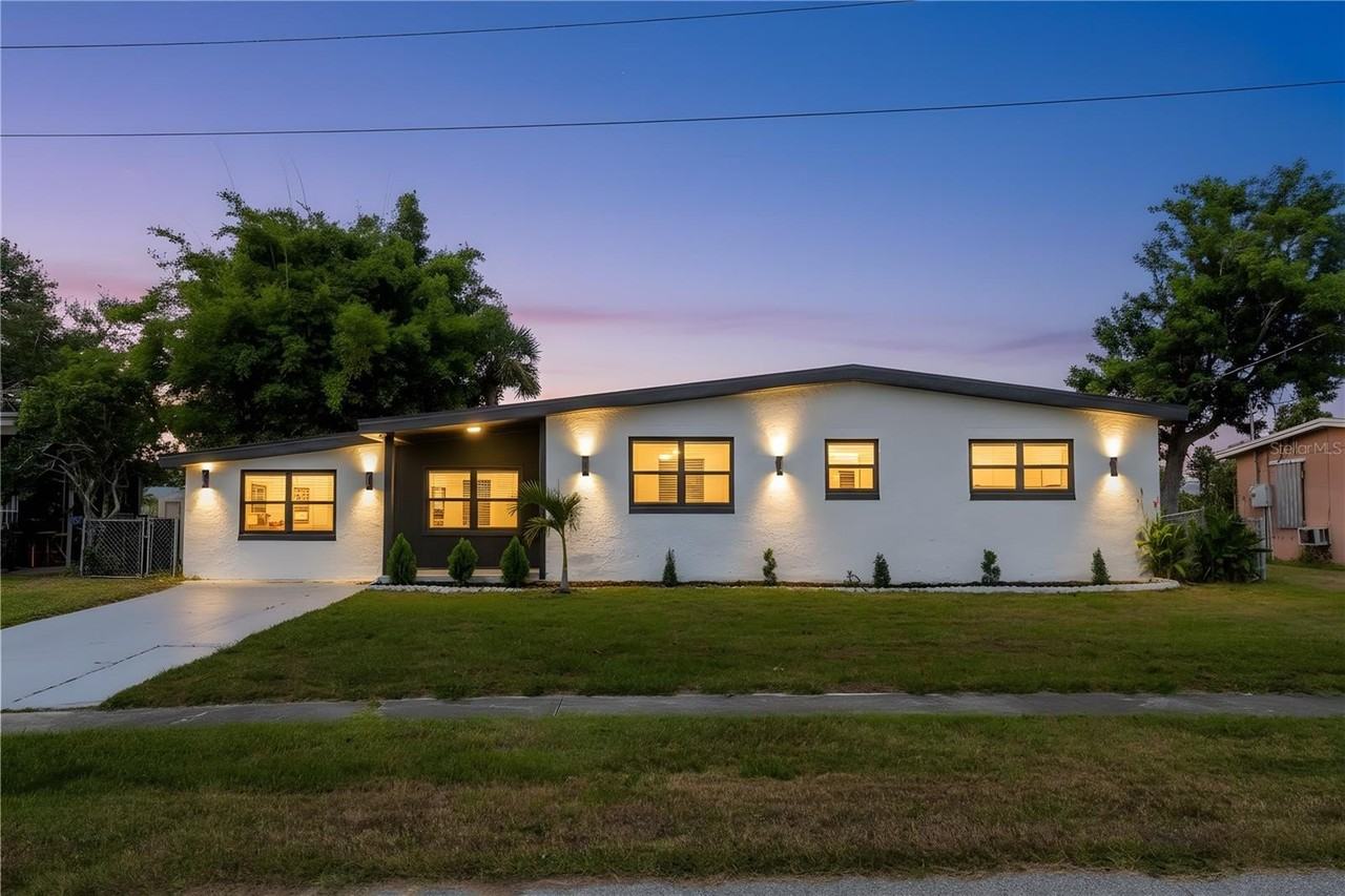 6821 Marius Rd - Photo 3 of 39