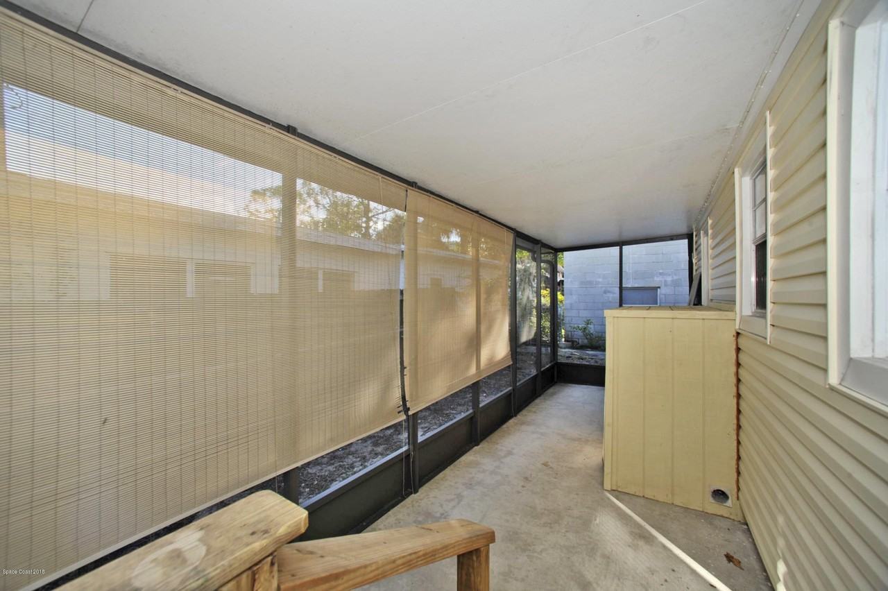 19 Highland St - Photo 7 of 9