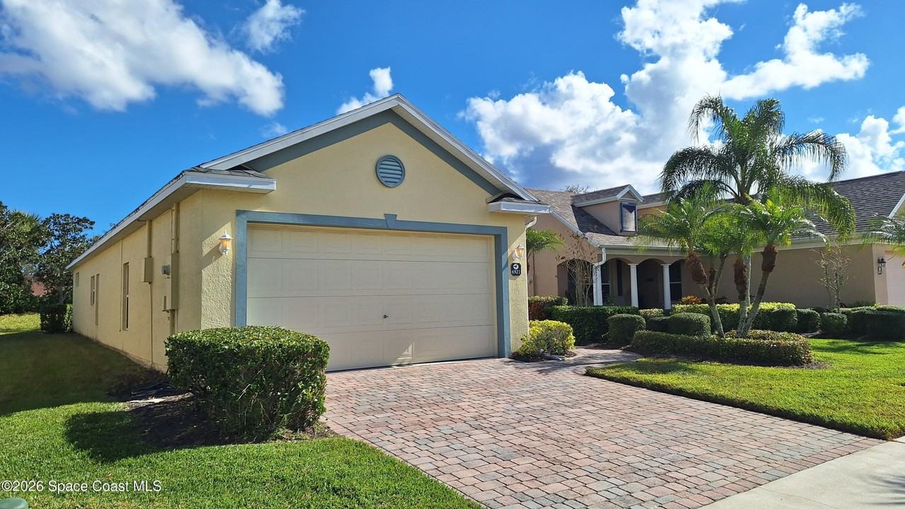 6921 Abbeyville Rd - Photo 3 of 24