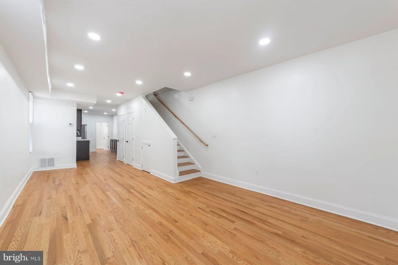 1325 W St Se - Photo 7 of 26