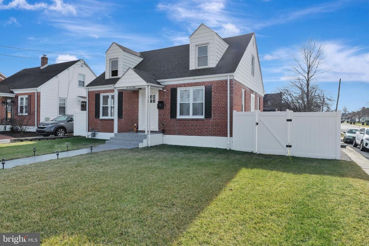 244 W Champlain Ave - Photo 2 of 18