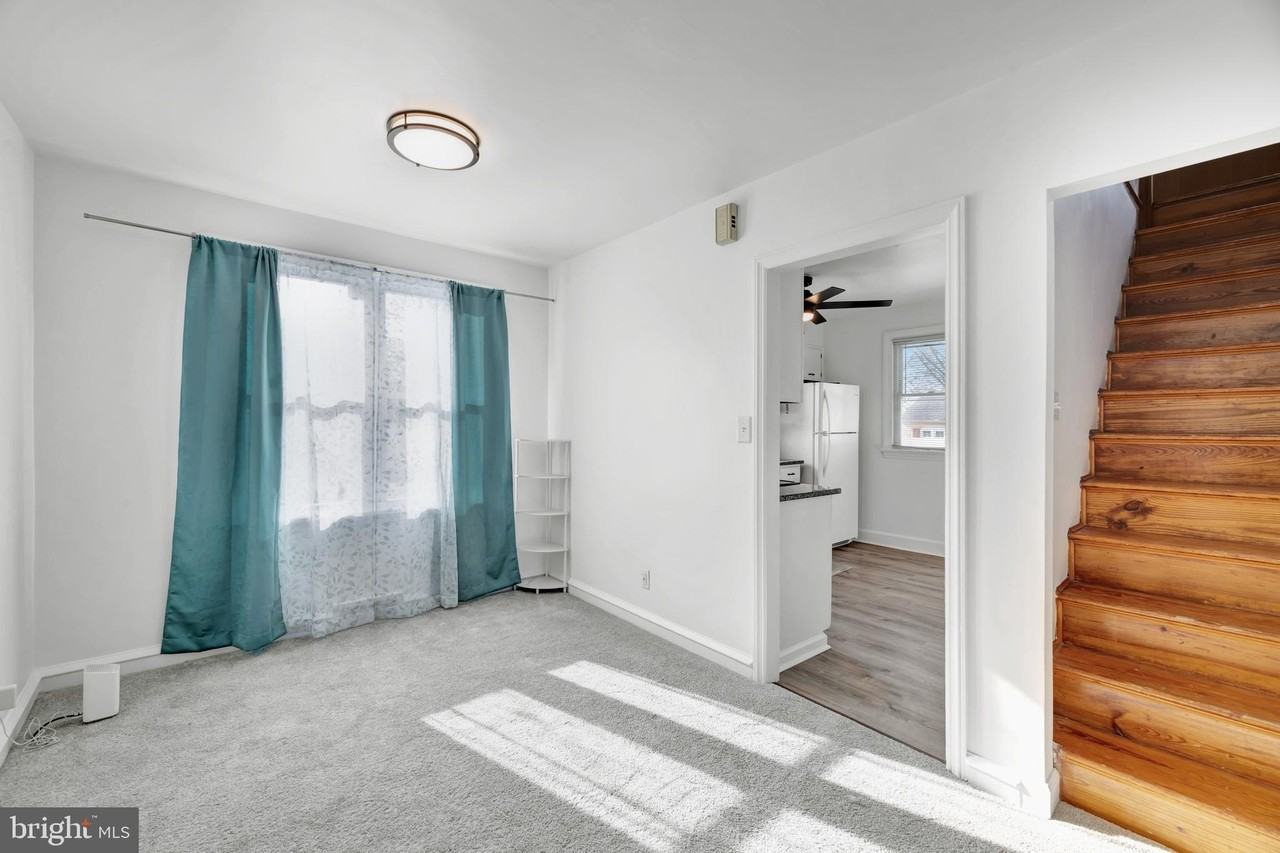 244 W Champlain Ave - Photo 5 of 18