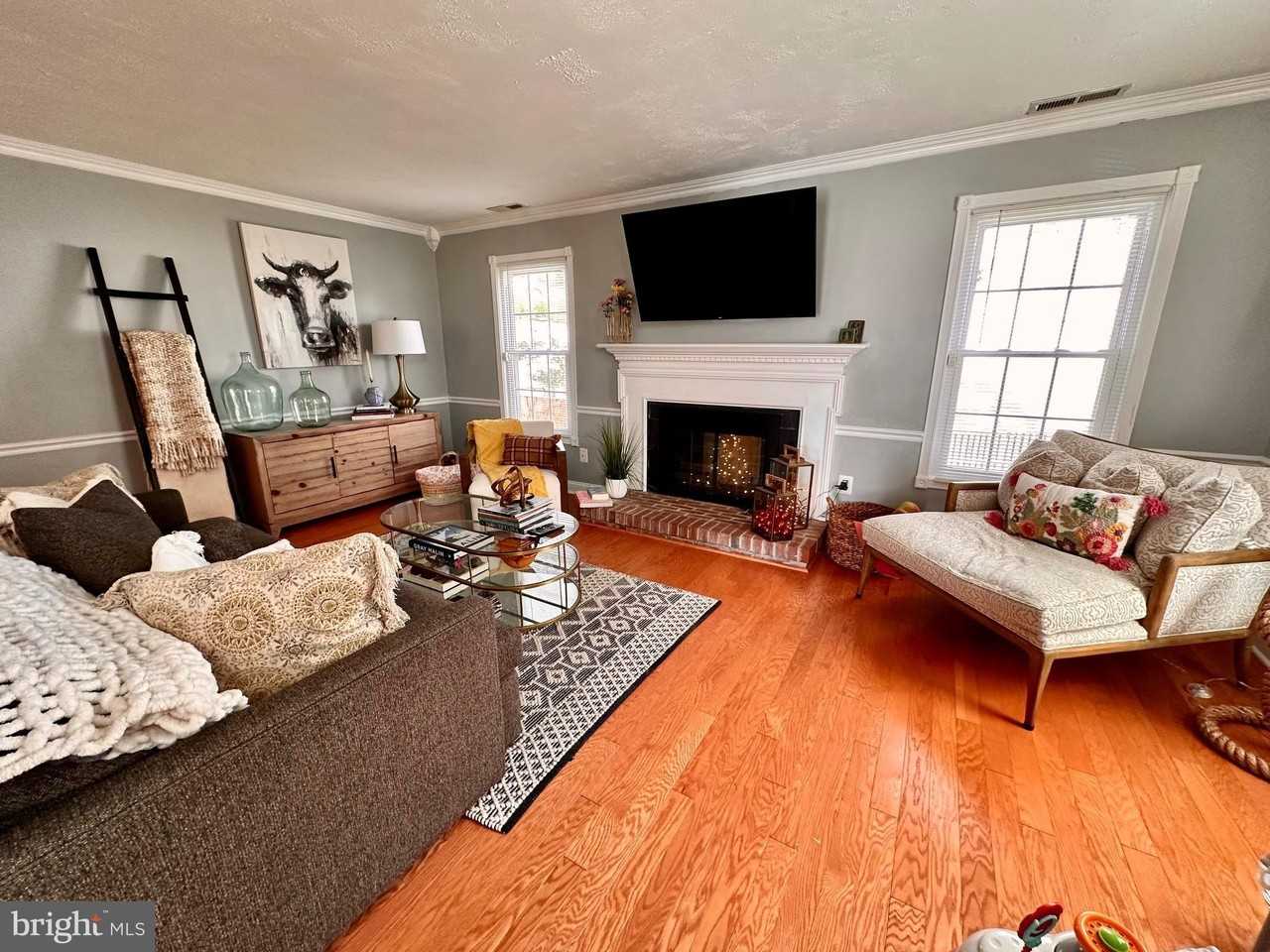 1456 Chatham Ct - Photo 7 of 38