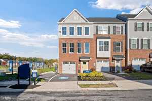 featured image of 171 Woodgate Cir