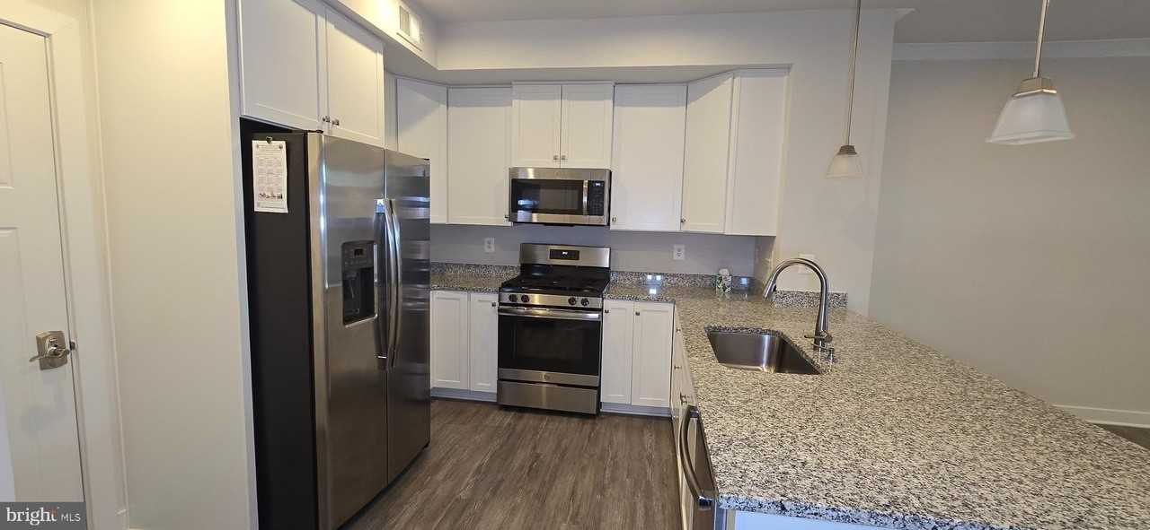 10125 Fosset St - Photo 5 of 22