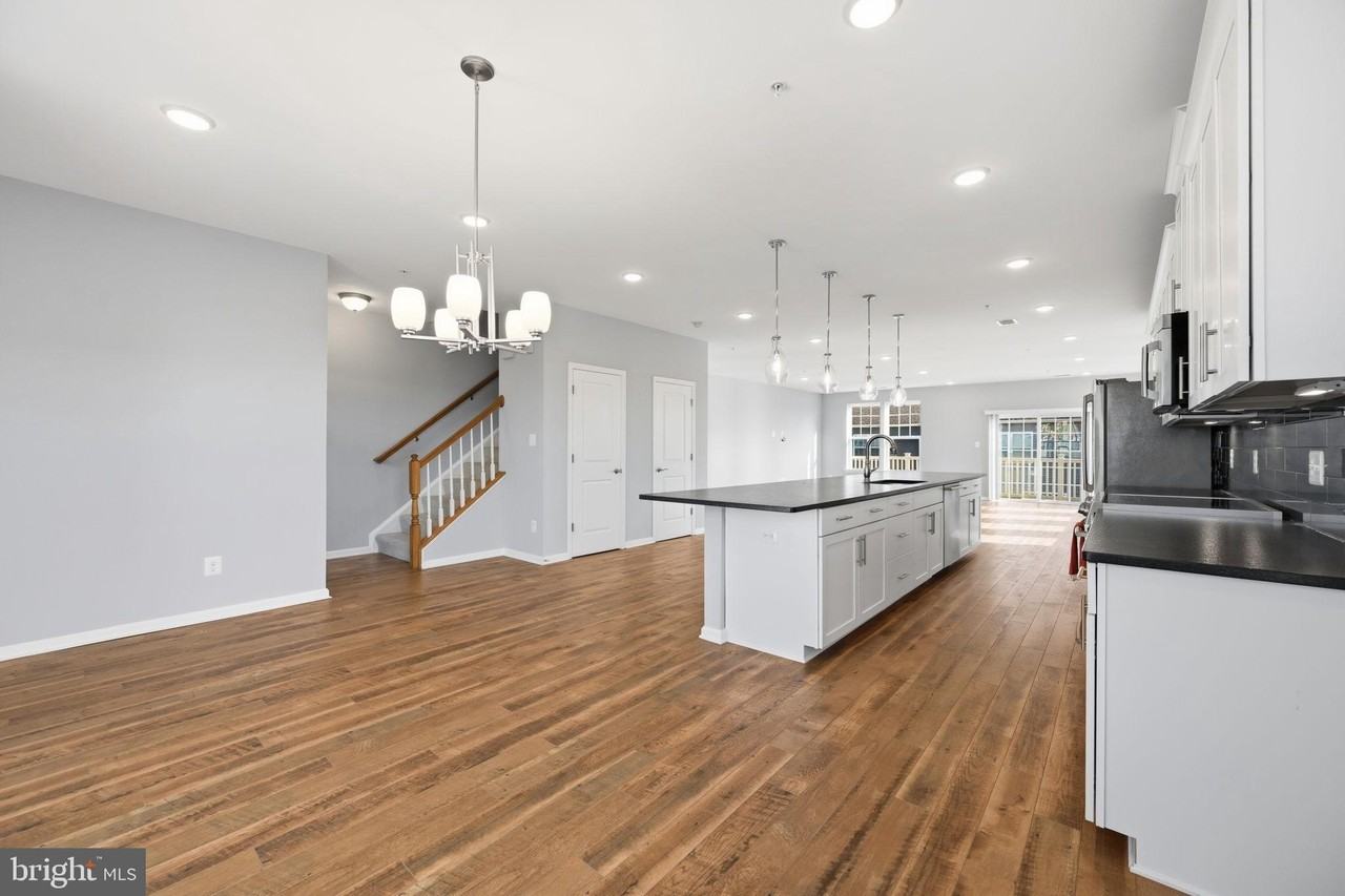 9701 Tealbriar Dr Unit 270 #270 - Photo 2 of 27