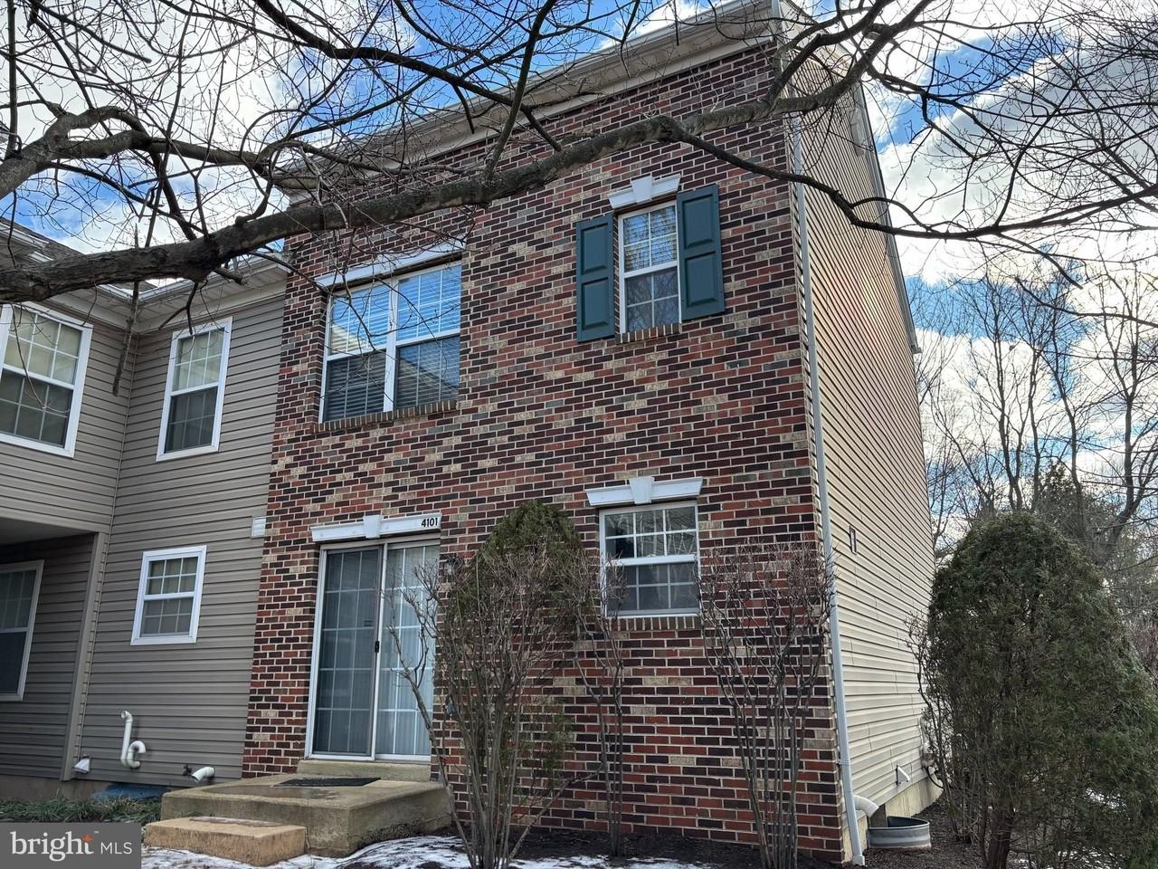 4101 Captain Molly Cir - Photo 3 of 30