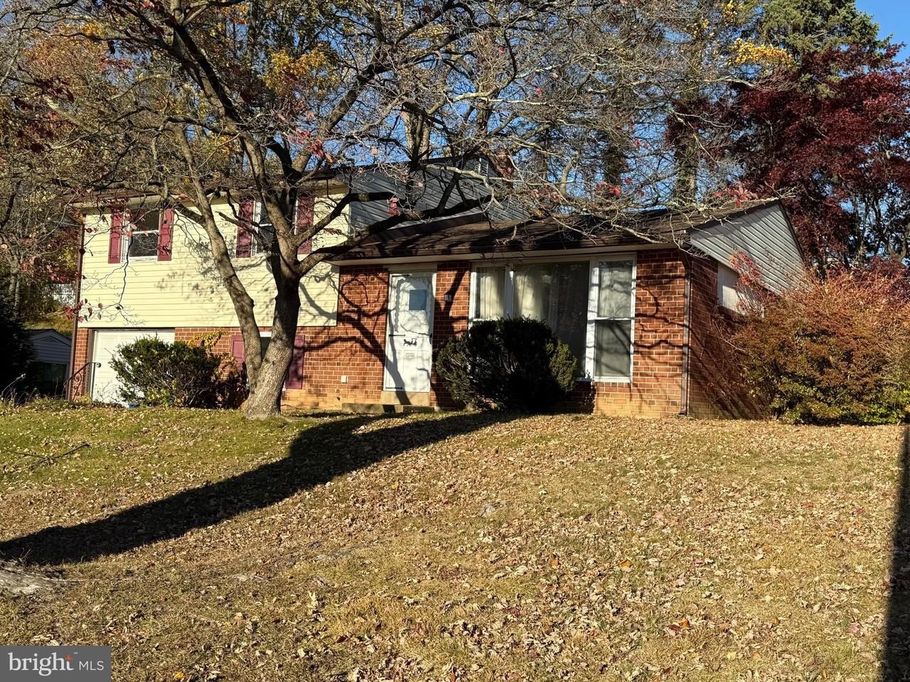 6 Grove Ln - Photo 2 of 31