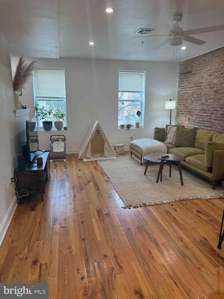 2005 N Mascher St Unit B #B - Photo 6 of 31