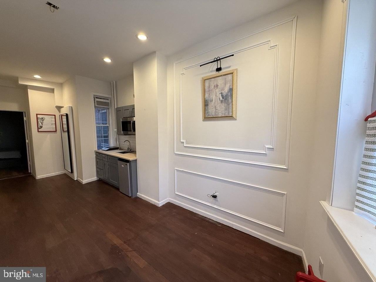 1003 S 6th St - Photo 4 of 10