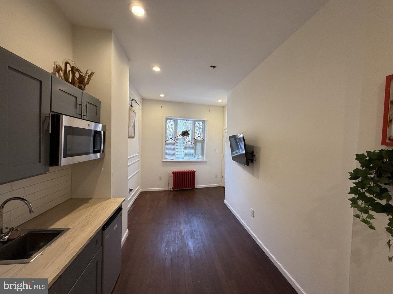 1003 S 6th St - Photo 5 of 10