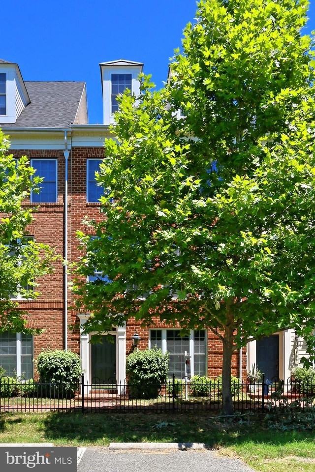 478 Ferdinand Day Dr - Photo 2 of 50