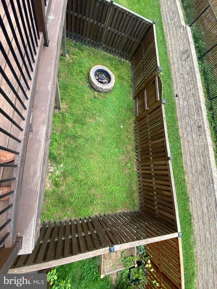 104 Gretchen Ct - Photo 4 of 40