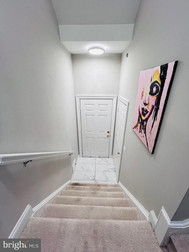 46375 Pryor Sq - Photo 4 of 24