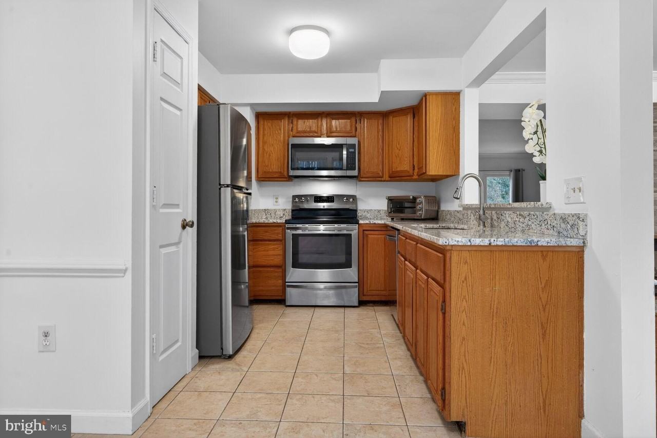 12655 Wimbley Ln - Photo 6 of 27