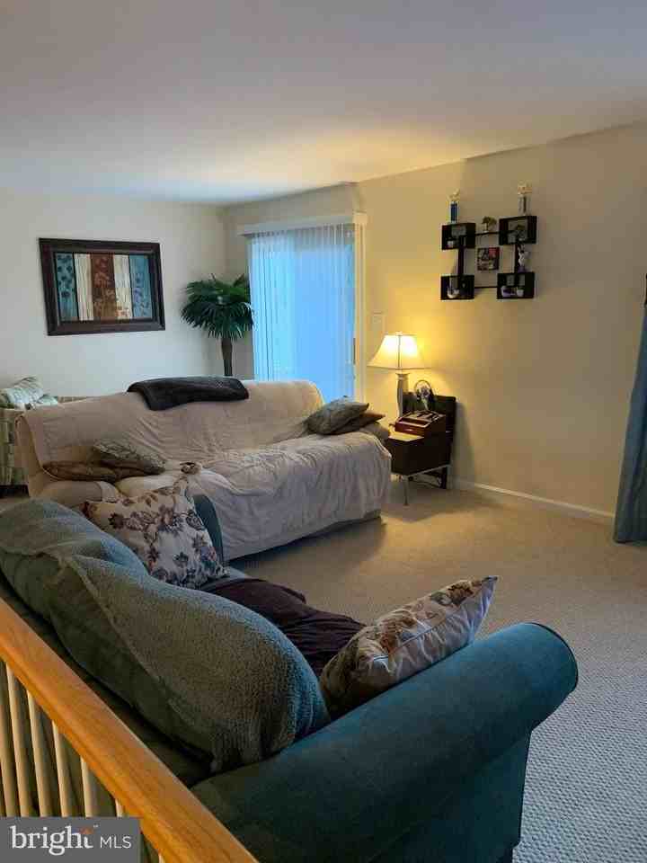 301 Backridge Ct - Photo 6 of 17