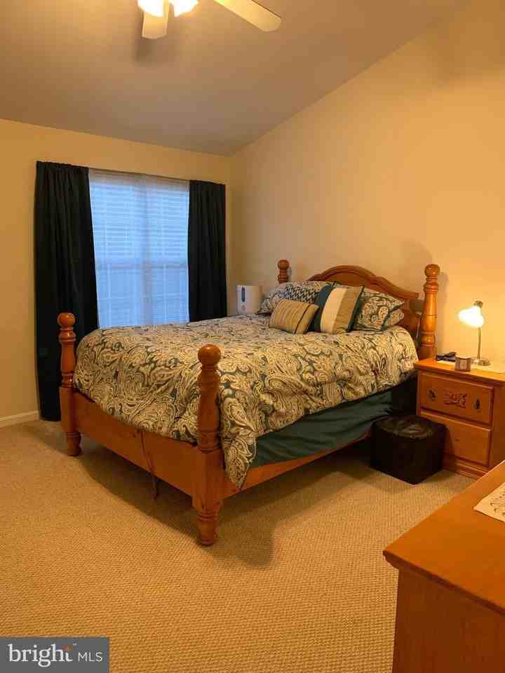 301 Backridge Ct - Photo 7 of 17