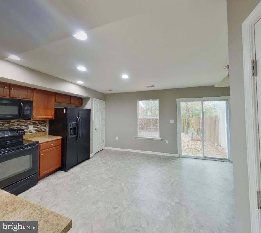 136 Checko Ct - Photo 2 of 7