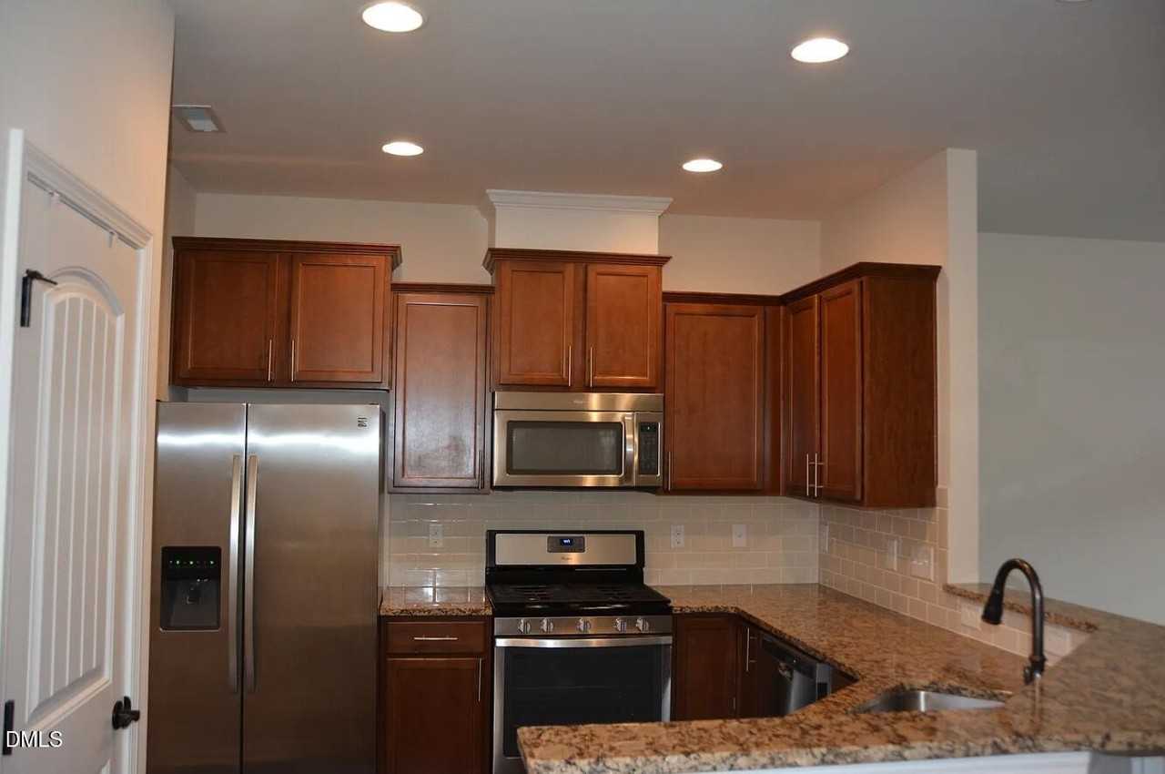 102 Brier Crossings Loop - Photo 4 of 12