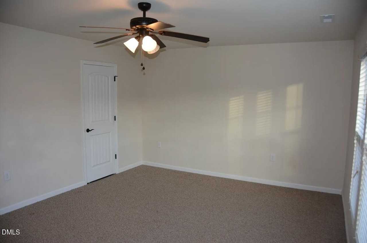 102 Brier Crossings Loop - Photo 6 of 12