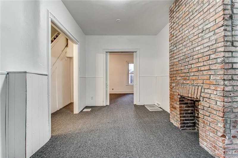 354 Ophelia St - Photo 5 of 28