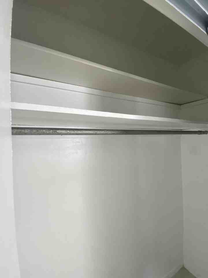 299 Ne 112th St - Photo 5 of 8