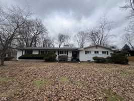 featured image of 2530 W 44th St