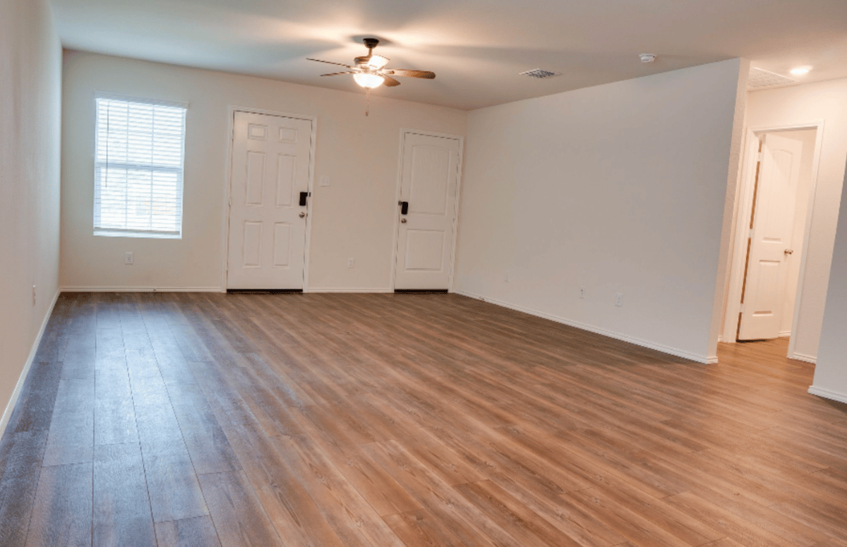 5324 Vinebrook Way - Photo 4 of 21