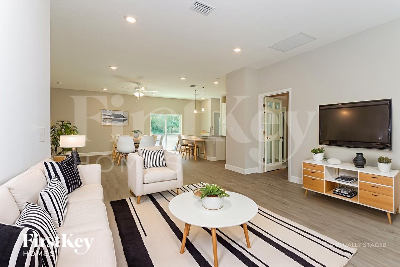 514 Warwick St Se - Photo 3 of 19