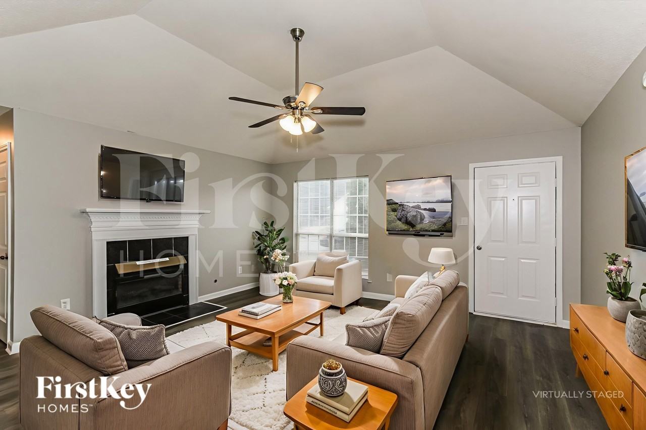 2004 Plantation Pkwy - Photo 4 of 19