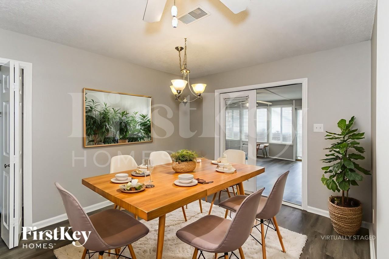 2004 Plantation Pkwy - Photo 6 of 19