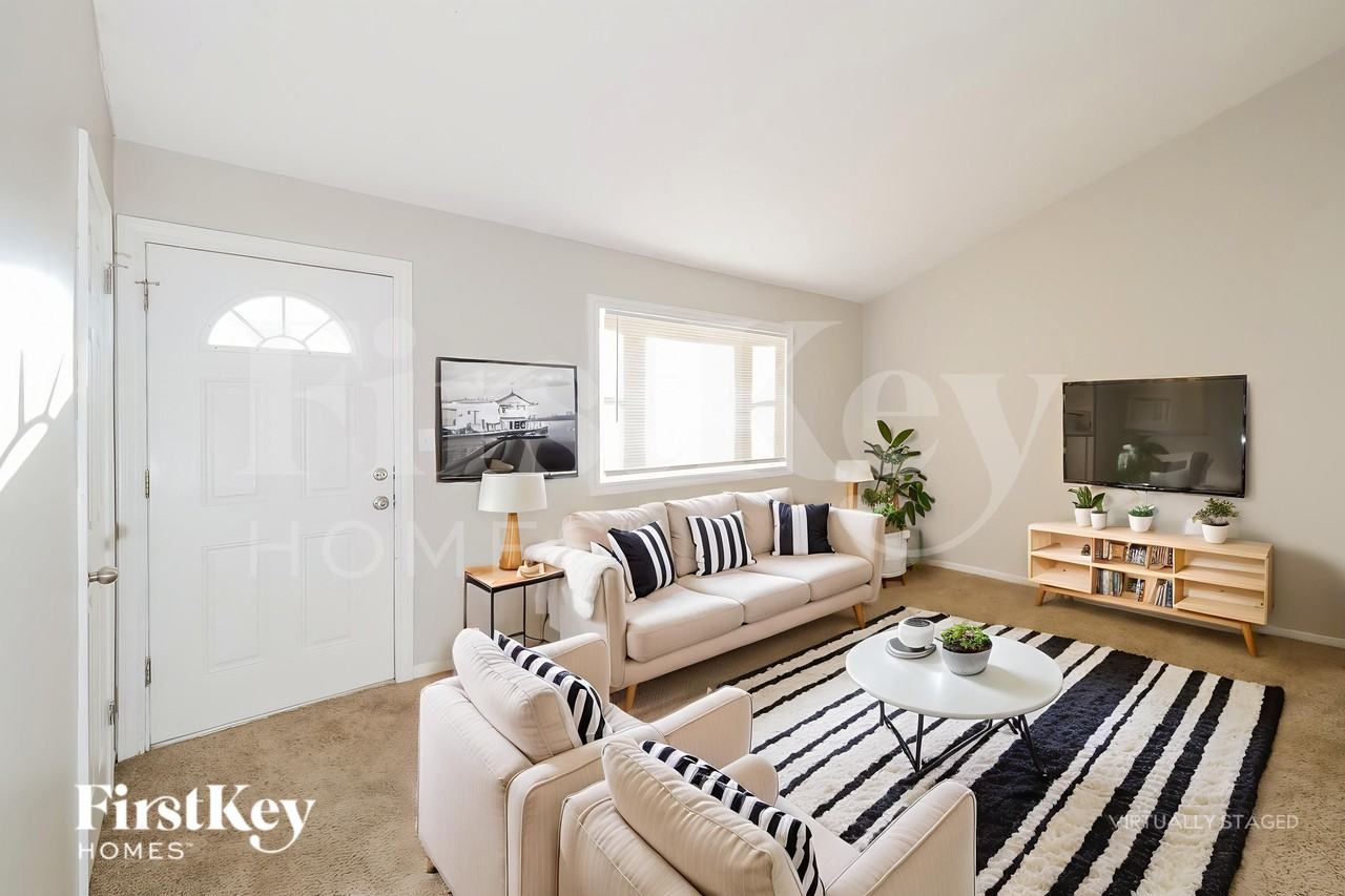 7912 Ne 54th St - Photo 3 of 19