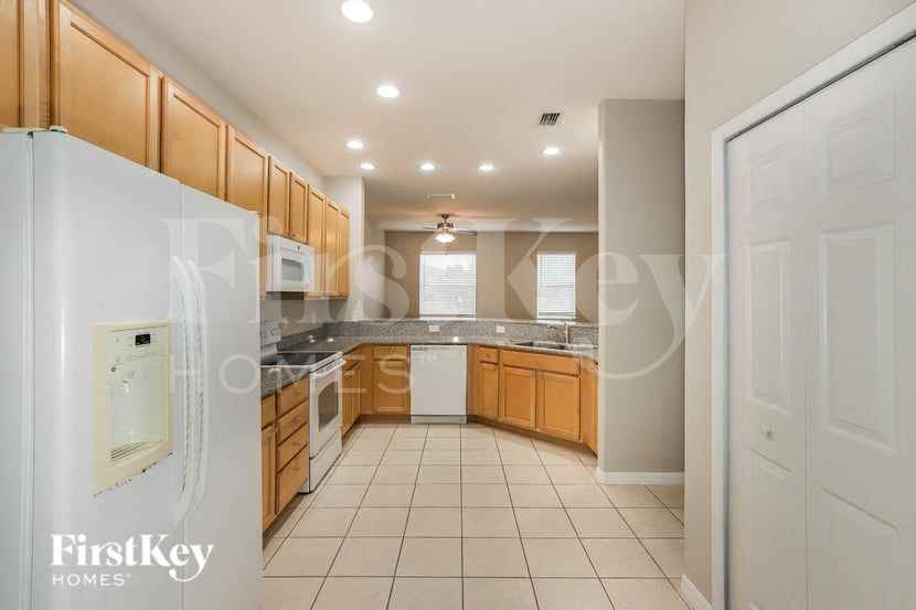 1342 Impatiens Ct - Photo 6 of 16