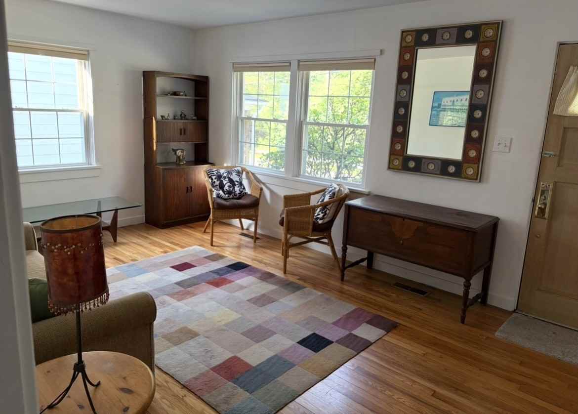 43 Shaver Ave - Photo 3 of 14