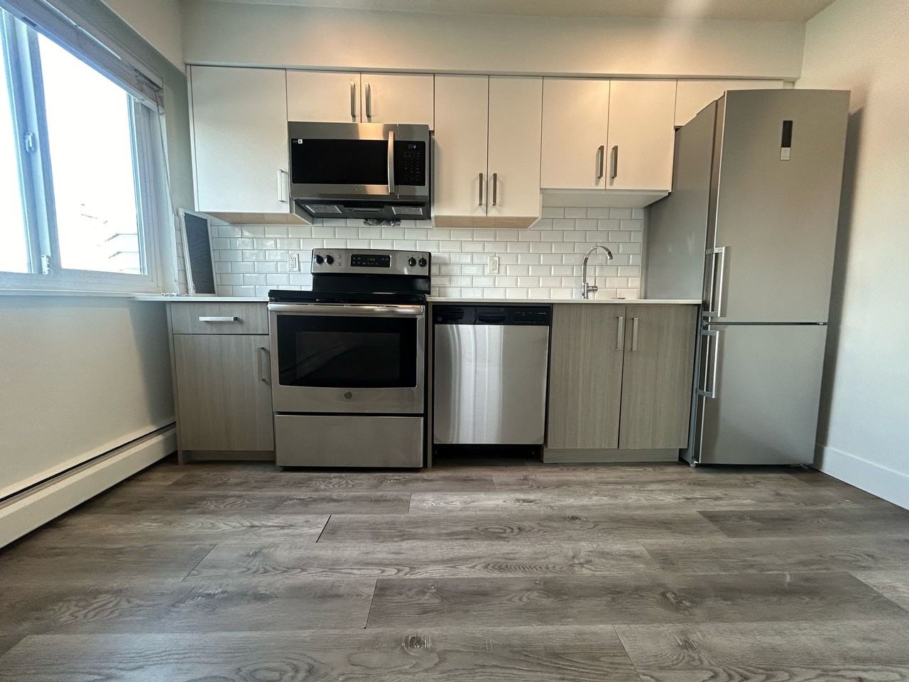 2325 Glen Dr #11 - Photo 4 of 42