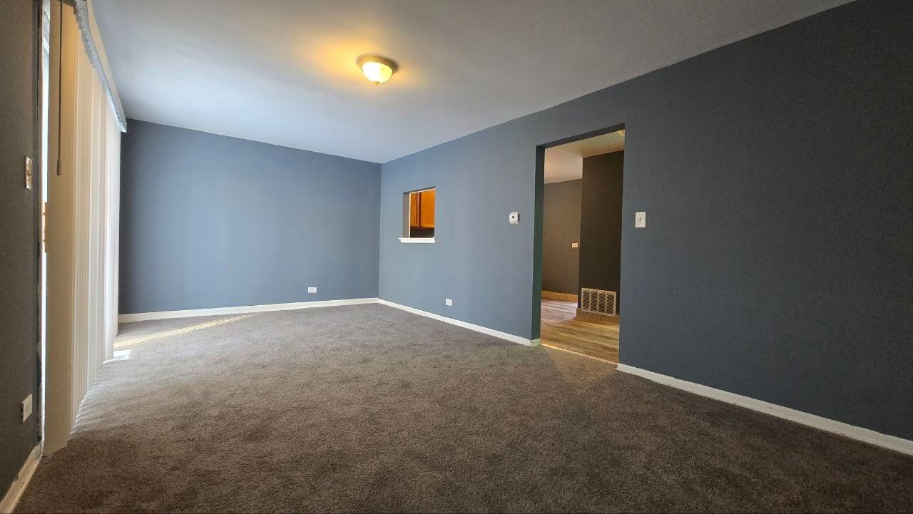 11530 S Racine Ave - Photo 4 of 24