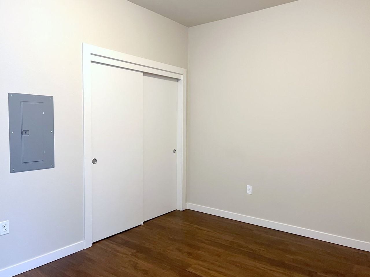 MORRISON 16 APARTMENTS (MOR16) - Photo 5 of 18